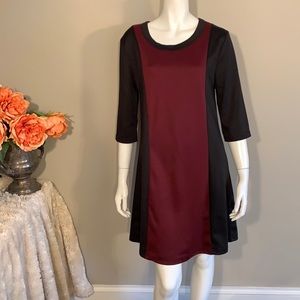 V fish color block dress size Medium